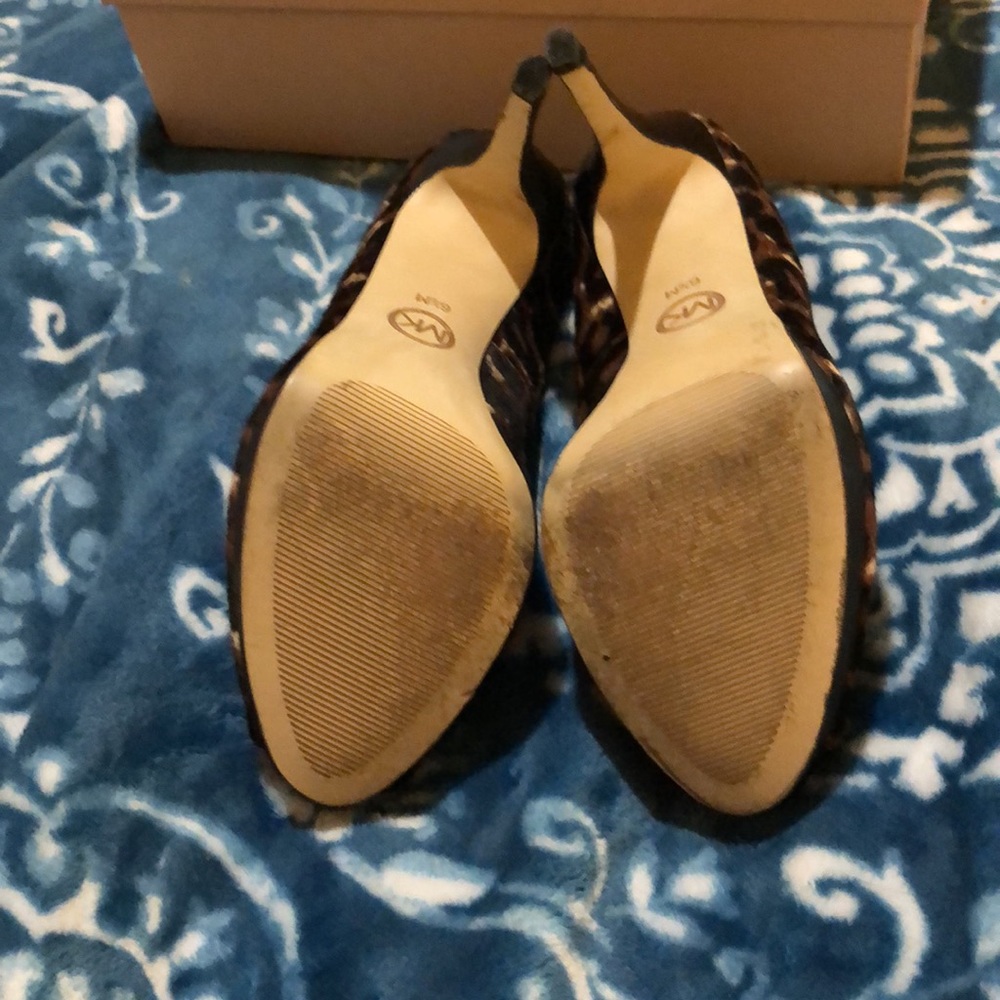 Michael Kors cheetah print high heels - Picture 4 of 4